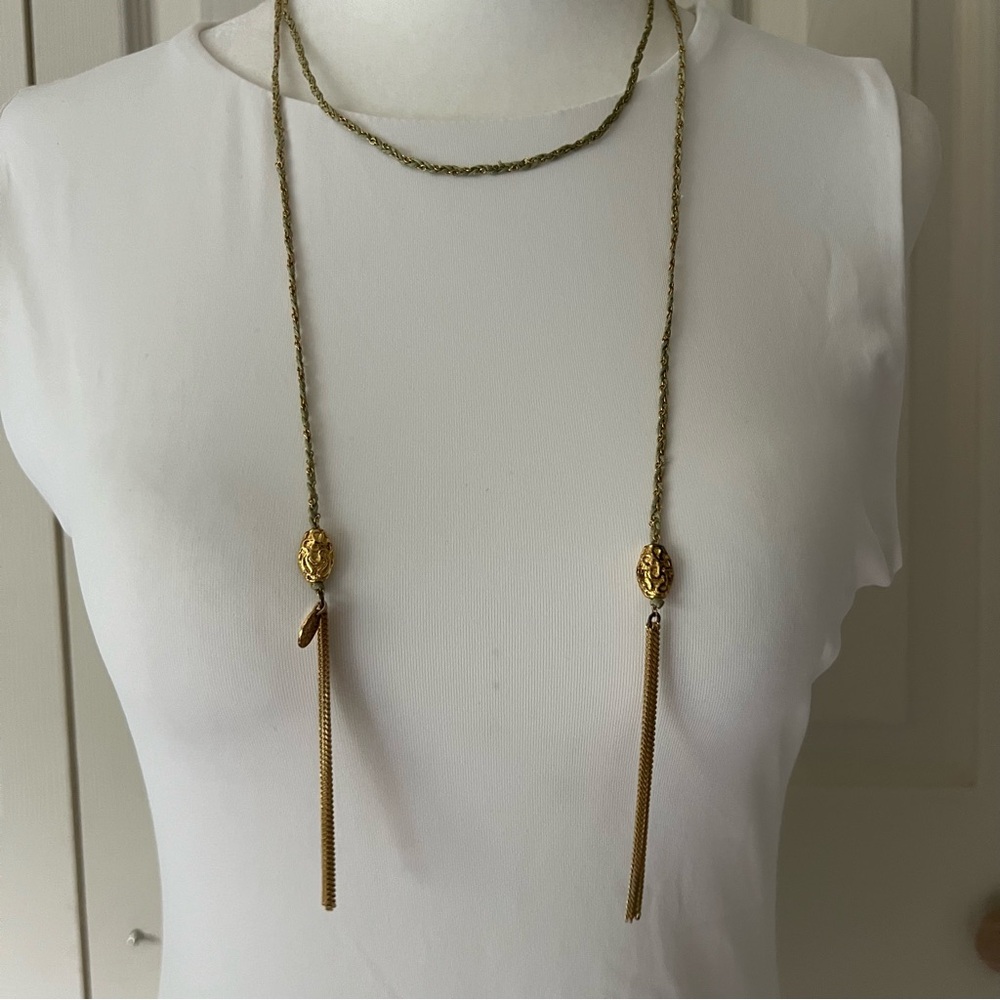 Elegant Gold Chain Necklace